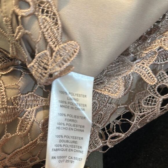 NWT MARINA Champagne Lace Dress w/ Long Sleeves Size 4 - Picture 15 of 15
